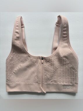 Ryka Textured Sports Bra Medium Pale Pink Front Zip Seamless Wireless No Pads